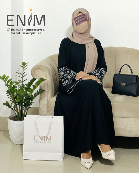 Enim Signature Abaya