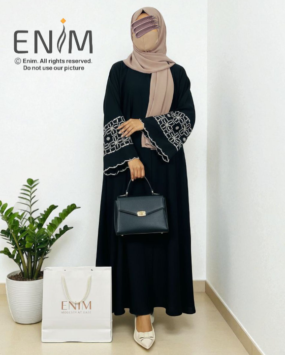 Enim Signature Abaya